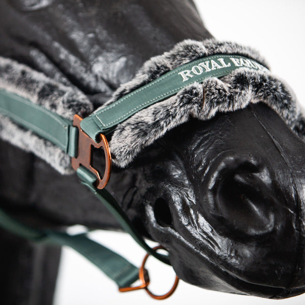 Royal Equestrian Fur Halter Marine Full